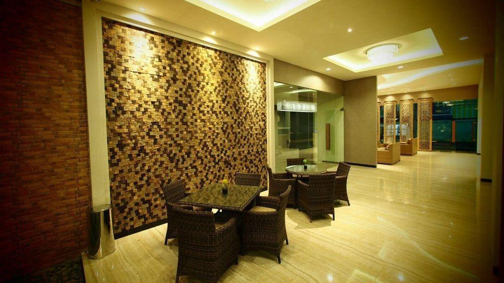 เดอ บูทิก สไตล์ โฮเต็ล มาลัง Hotel มะลัง ภายนอก รูปภาพ